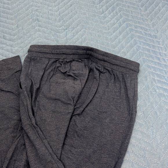 Tommy John - Picture 3 of 6